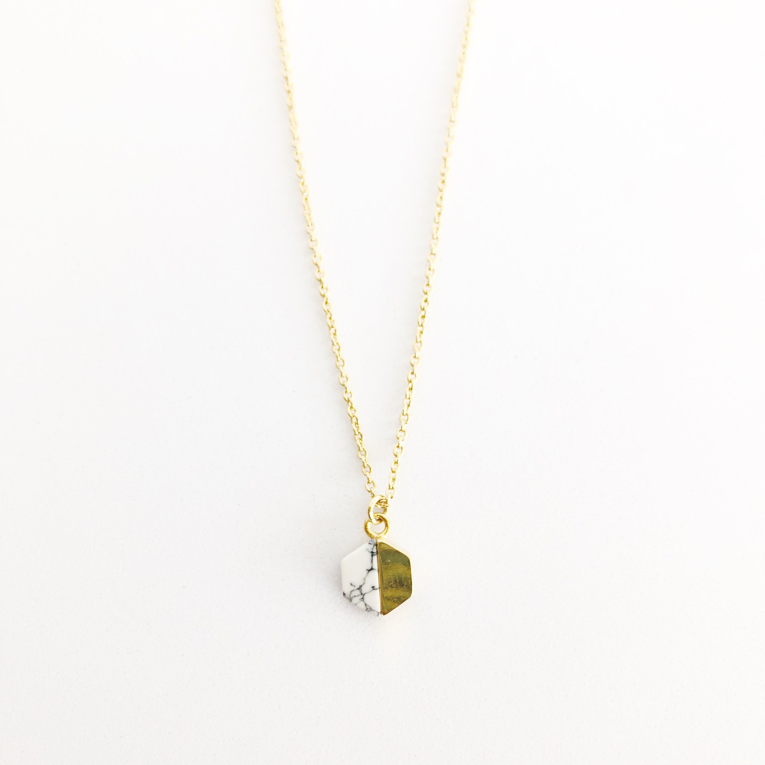 Dainty Marble Pendant Necklace Gold