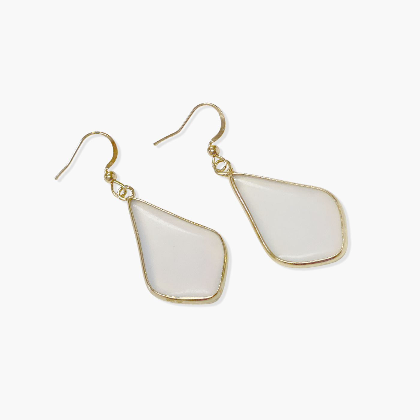 alabastertearsearrings-2.png