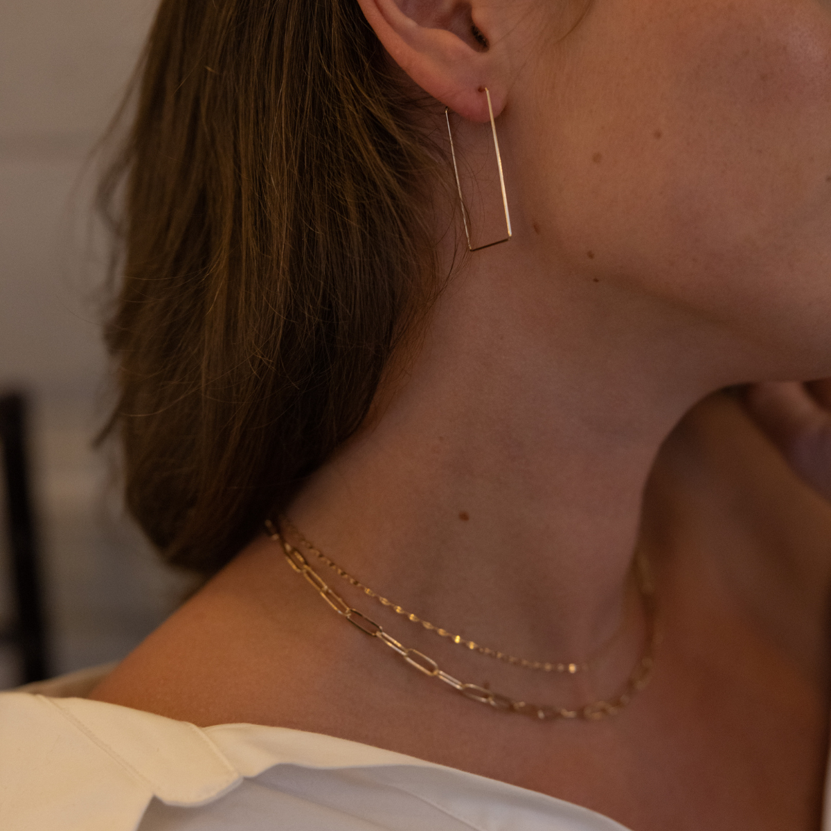 dainty_20bar_20hoops.png