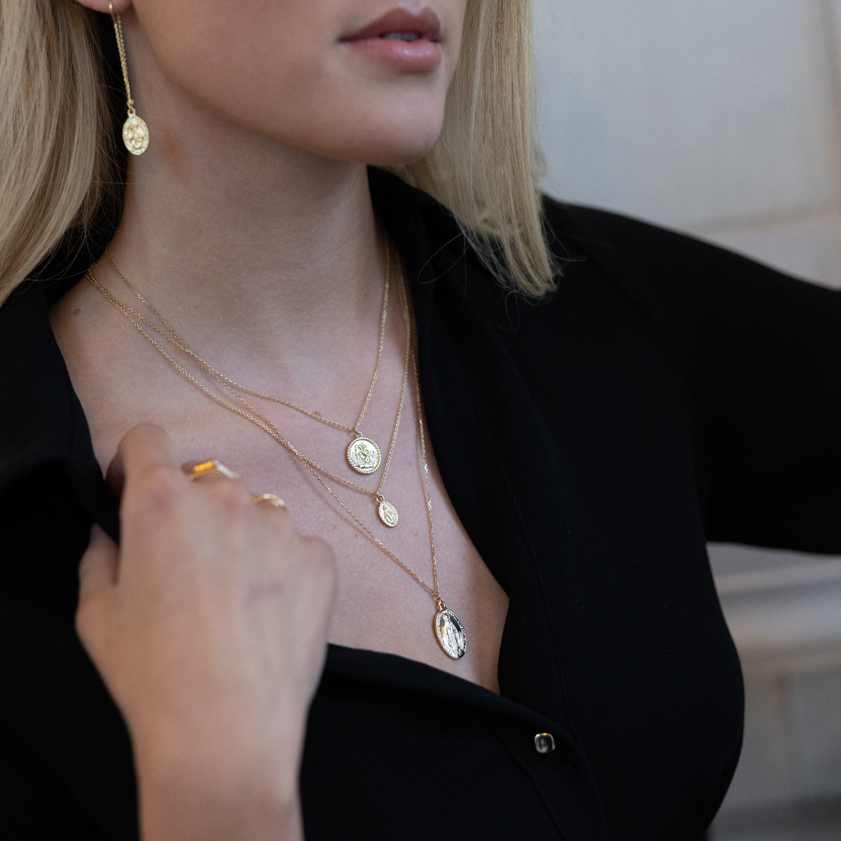 dainty_20miraculous_20medallion2.png