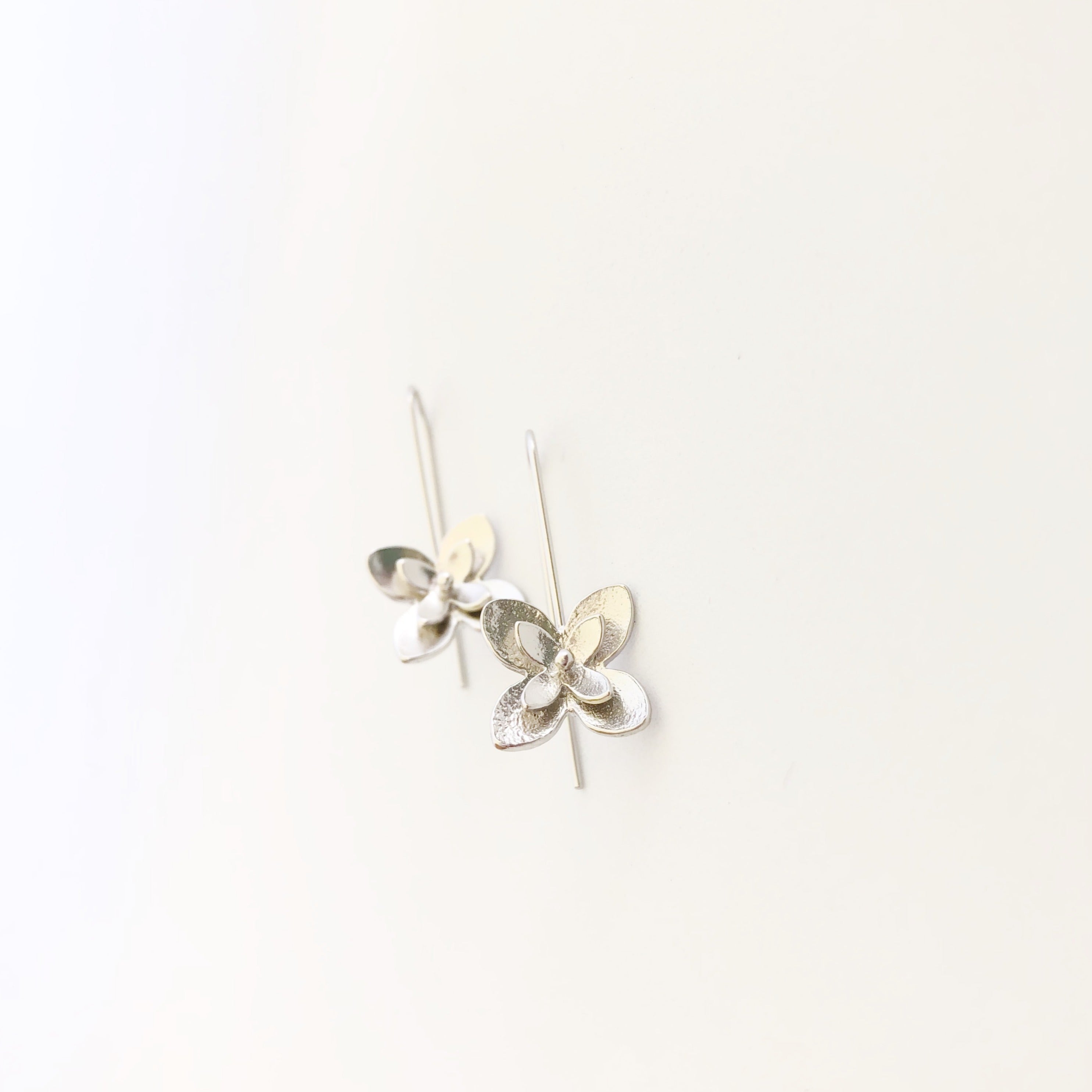 magnoliaearrings-silver1.jpg