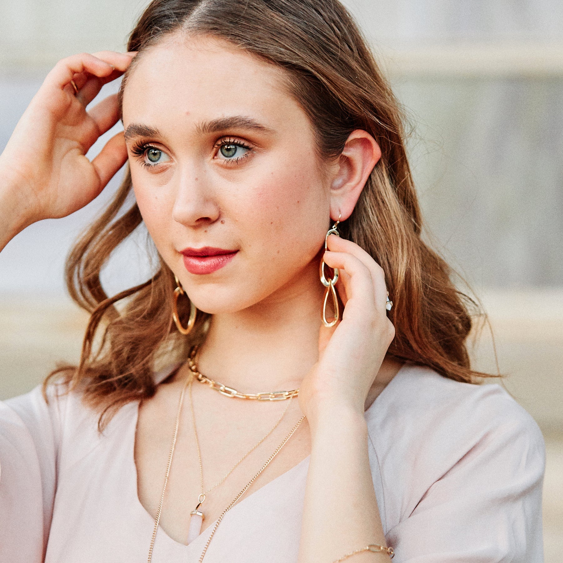 rosepillarnecklace-lifestyle2.jpg