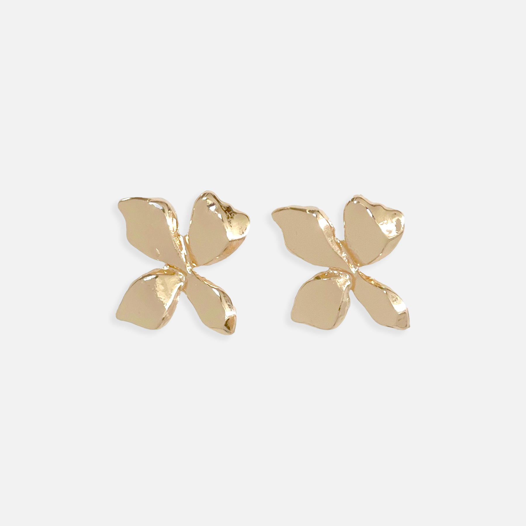 statementflower-studs01.png