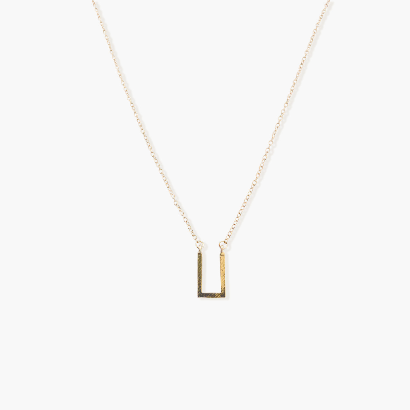 u-necklace-gold-2.png