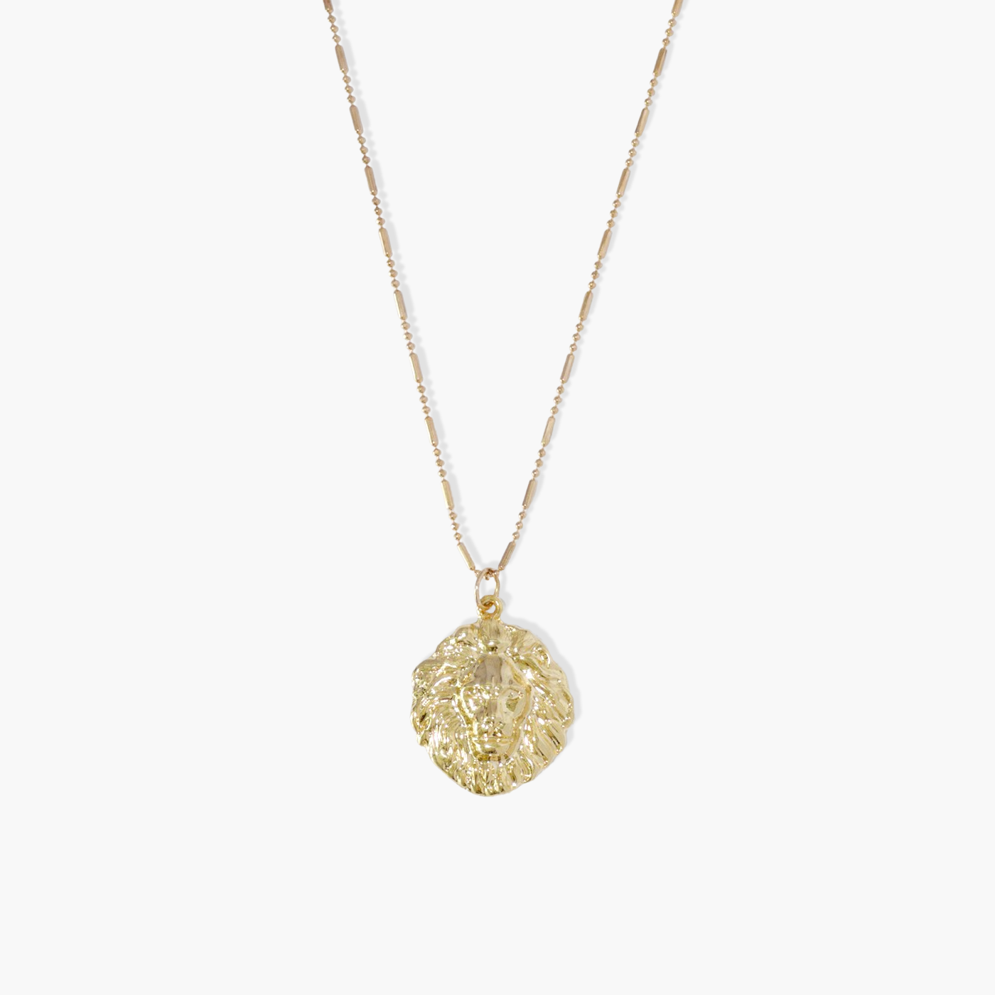 web-statementlion-necklace-2.png